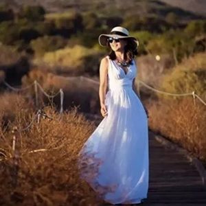 New Chiffon Sleeveless V-neck White Dress